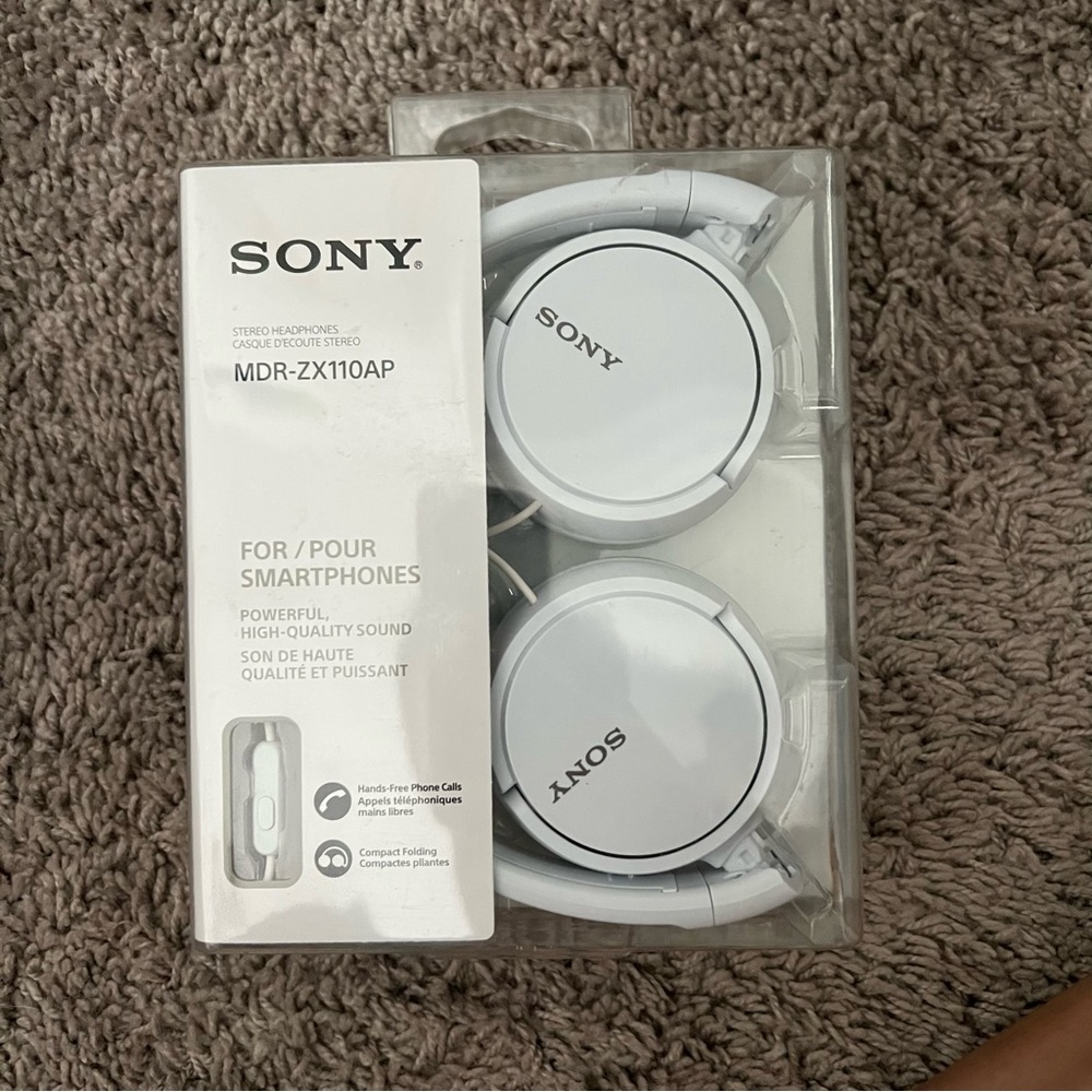 Sony ZX Series Wired On Ear Headphones with Mic
